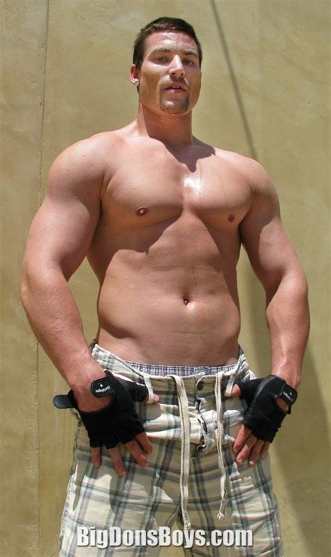 Hunky Hank Tall Hollywood Bodybuilder Model