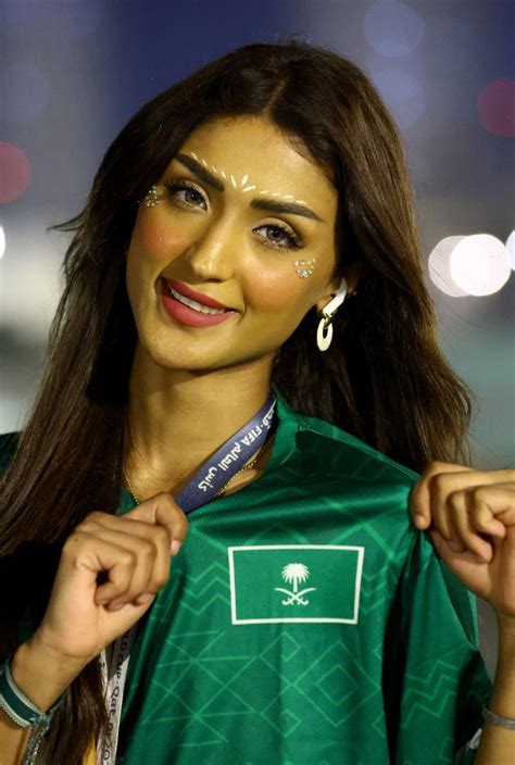 Watch The Creativity Of The Female Fans Of The Saudi National Team In The Qatar World Cup