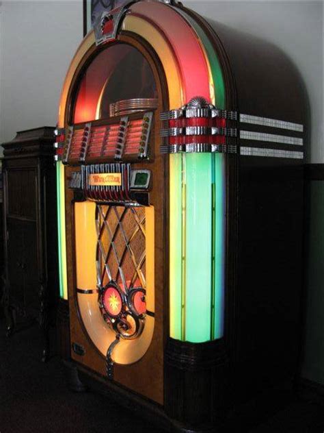 Wurlitzer 1015 Bubbler Jukebox Fully Restored Fully Operational With