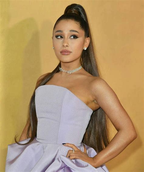 Ms grande announced in december she was engaged to the los angeles real. Pin by Selenator Michael on Ariana Butera Grande | Fashion ...