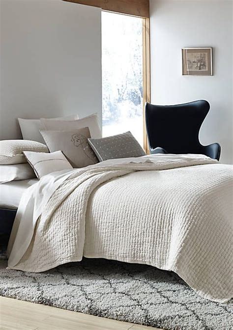 Joining the ranks of celebrities who recently launched lifestyle brands (like reese witherspoon and blake lively), degeneres has created a. Ellen DeGeneres Vintage Matelasse Coverlet | Home decor ...