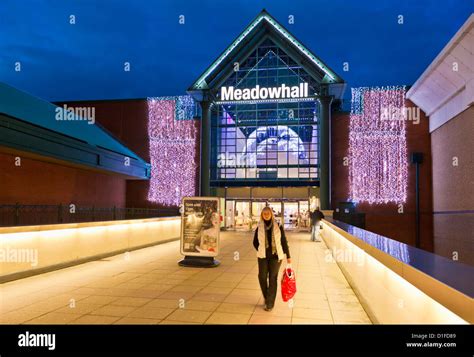 Meadowhall Mall Christmas Hi Res Stock Photography And Images Alamy