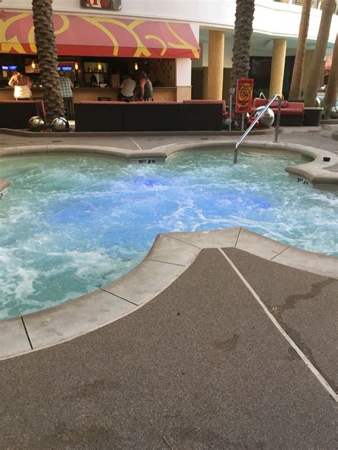 Enjoy The Hot Tub Las Vegas Las Vegas Outdoor Decor Hot Tub