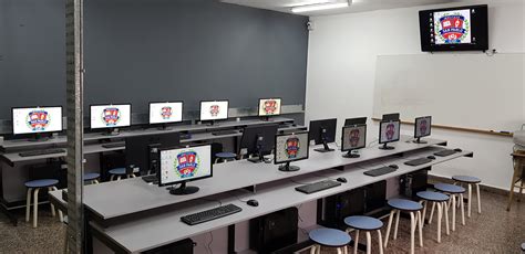 El Laboratorio De Informática Renovado Instituto San Pablo