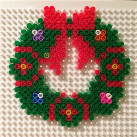 Xmas Wreath Christmas Deco Weihnachten Kranz Perler Beads Bügelperlen Hama Beads Christmas