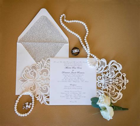 Affordable Wedding Invitations With Response Cards At Elegant Wedding
