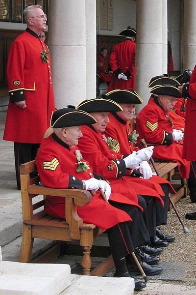 Yes, those in the us army or any other us military service branch who meets the requirements for regular or early retirement (due to disabilities or reduction of force). A Chelsea pensioner is an in-pensioner at the Royal ...