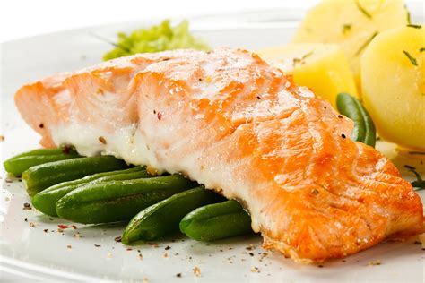 Add the rice vinegar and cook until reduced by half, about 1 minute. Hot Smoked Salmon with potatoes and green beans - Seafood ...