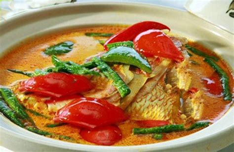 Easy Ikan Masak Merah Recipe | Singapore Food