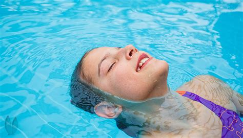 Wearing a swimming cap is probably the best way to protect the hair from the damage. How To Keep Your Skin And Hair Replenished After Swimming ...