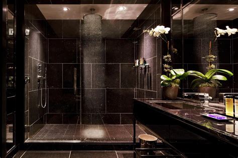 15 beautiful bathrooms with rain shower