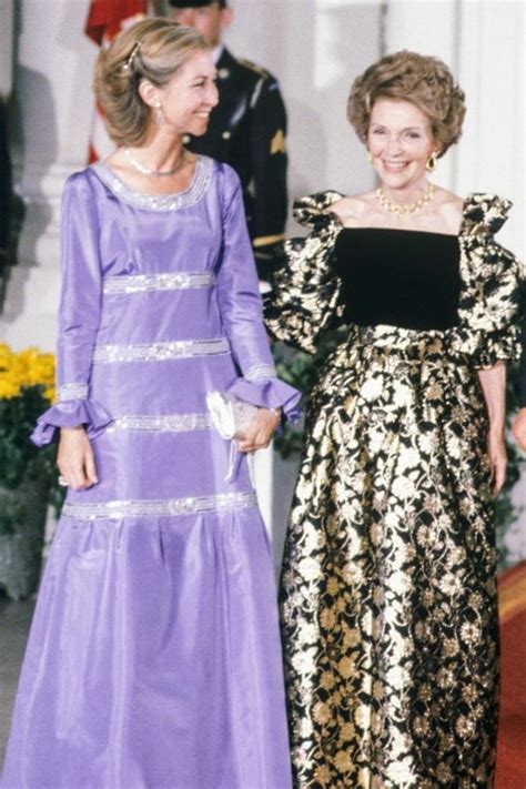 Nancy Reagans Style Through The Years Style Nancy Reagan Fashion Photo