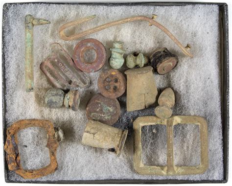 Lot - CIVIL WAR EXCAVATED RELICS (14)