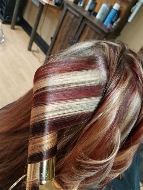 There are blonde and neutral tones with this style. Red blonde brown highlights | Red blonde hair, Hair styles