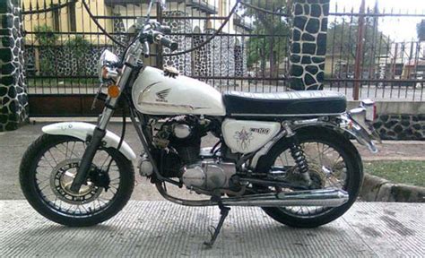 Binter kh 1972 song by : Motor Klasik Honda CB100 1972 | mobilmotor.net | situs ...