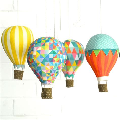 Not just cake and balloon, creative activities like a clown, face painting, & bubble lady delight the little ones. Decor & DIY Inspiration: Hot Air Balloons | Diy hot air ...