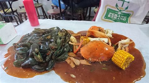 Maybe you would like to learn more about one of these? Perang Kerang - Barbarian Seafood House Restaurant, Beji, Depok - Lengkap: Menu terbaru, jam ...