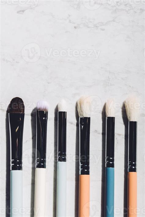 Six Makeup Brushes Laying Together 7834769 Stock Photo At Vecteezy