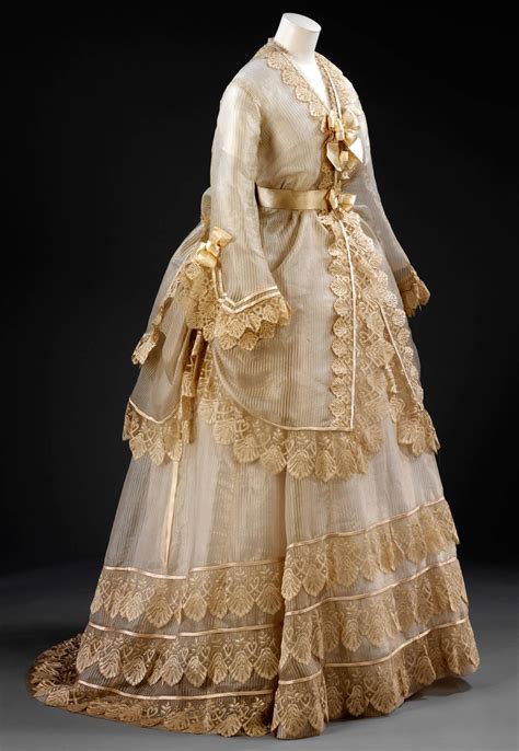 Wedding Dress In 2021 Vintage Attire Historical Dresses 1800s