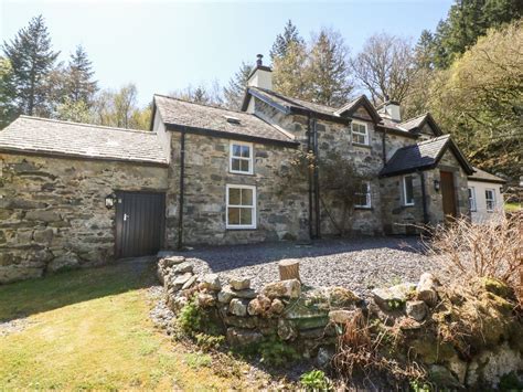 Greffyn In Betws Y Coed Gwynedd Cottages And Lodges