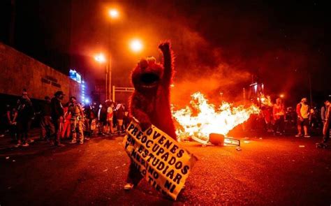 Perú La Lucha De La Generación Del Bicentenario En Imágenes Nodal