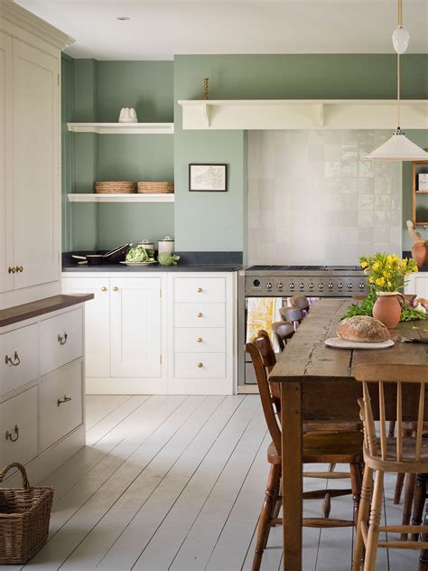 5 Cream Colored Kitchen Cabinet Ideas Designers Swear By Domino