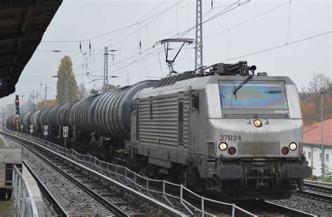 Der jeweils erste eintrag ist die (in der regel privatrechtlich organisierte) staatsbahn. akiem 37024 für CFL Cargo mit Kesselwagenzug (Ethanol)am ...