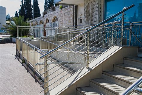 Unlike regular steel, stainless steel does not readily corrode with water but there are different grades and surface finishes depending on the environment the alloy must endure. Stainless Steel Railing - HVAC For Life