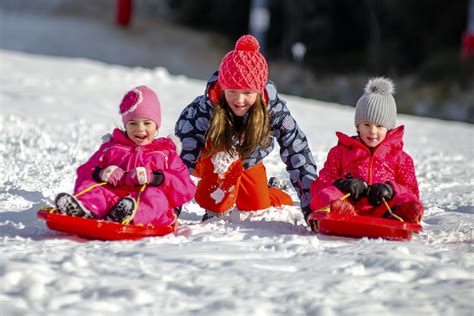 Snow Tubing And Play Winter Activities Thredbo Ski Resort
