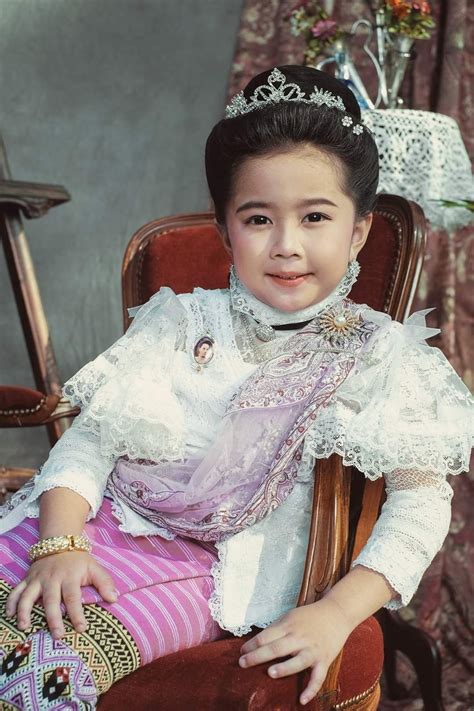 🇹🇭kingdom Of Lanna Traditional Clothing Old Chiang Mai Thailand