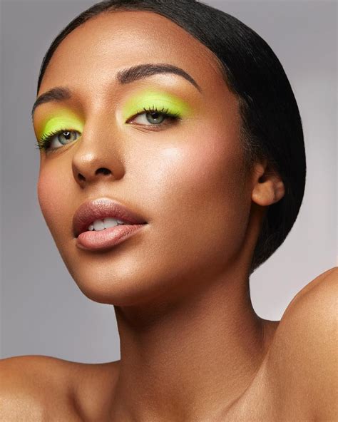 These Are The Best Neon Eyeshadow Looks To Try Right Now Neon