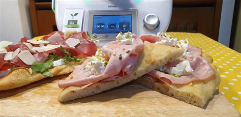 L'obiettivo è sempre lo stesso: Pinsa preparata con il bimby - Video Ricette Bimby