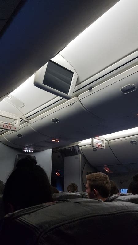Directed by emile edwin smith. American Airlines Bewertung - Nie wieder AA