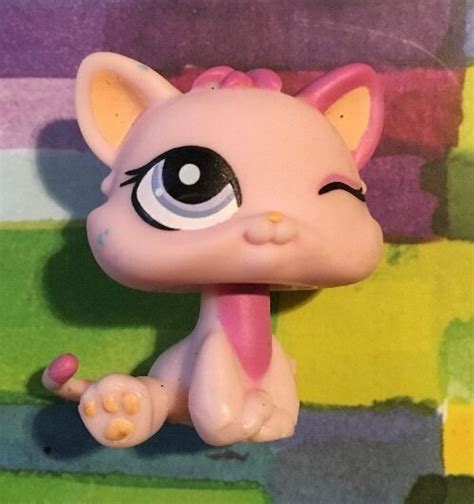 Littlest Pet Shop 1481 Pink Winking Kitten Cat W Purple Eyes Lps