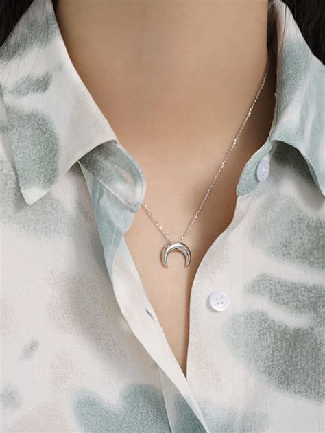 Sterling Silver Smooth Moon Minimalist Pendant Necklace