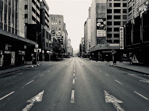 Us capitol on lockdown after report of gunfire nearby. Photos of quiet Joburg streets as city complies with lockdown!