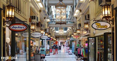 It connects the ports of auckland to the auckland motorway network, and is the eastern end of state highway 16. Sights and tourist attractions in Auckland - New Zealand