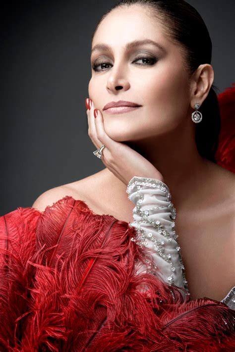 Daniela Romo | Known people - famous people news and biographies