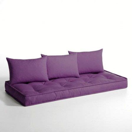 Sofa beds and futons are perfect solutions for accommodating overnight guests in your home if you don't have extra bedrooms or don't want to subject them to air mattresses. matelas futon, coussin de sol capitonné detente et ...