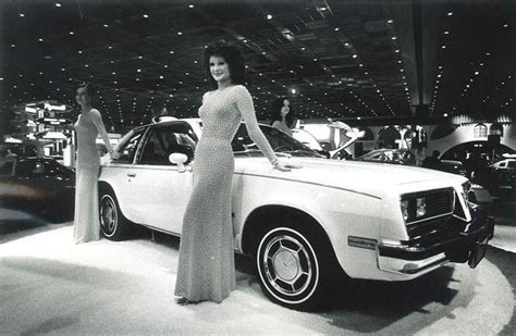 Detroit Auto Shows Past See Photos From 1970s And 80s