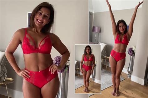 Loose Women S Saira Khan Opens Up About Stripping Off For Racy