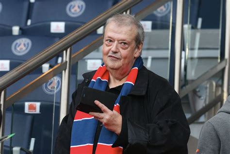 It is with great humor that guy carlier was accosted his son raphael on social networks sunday i wonder what's screwed up , wrote guy carlier. Guy Carlier : Découvrez son fils Raphaël Carlier, alias ...