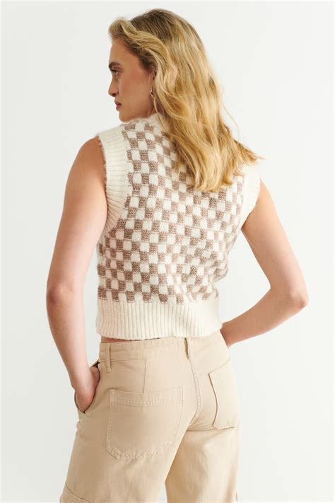 Kathia Knitted Vest Gina Tricot