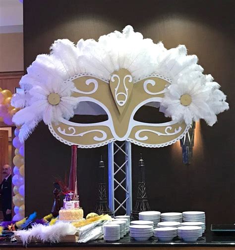 Shag Carpet Productions Oversized Mardi Gras Mask Rental In Dallas