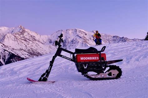 Full Throttle Electric Snow Bikes Quietly Tear Up Alpine Powder