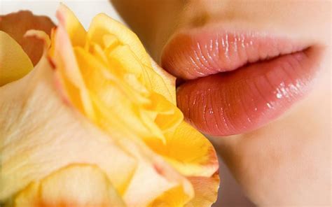 Wallpaper Kissing Lips On Wallpapersafari