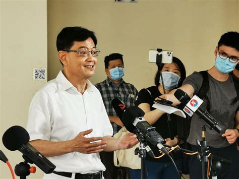 A member of the country's governing people's action party (pap), he was appointed as the coordinating minister for economic affairs, minister for finance by singapore prime minister lee hsien loong. Heng Swee Keat spotted driving into nomination centre for ...