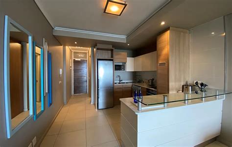 Luxury Studio Apartment The Residences Crystal Towers