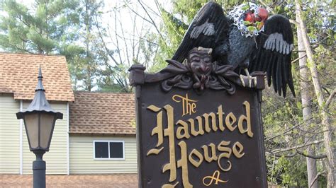 Knoebels Haunted House Pov Super Scary Awesome Classic Dark Ride Youtube