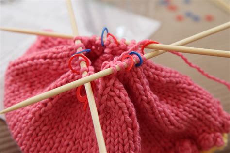 A Craftsy DPN (Double Pointed Needle) Knitting Tutorial